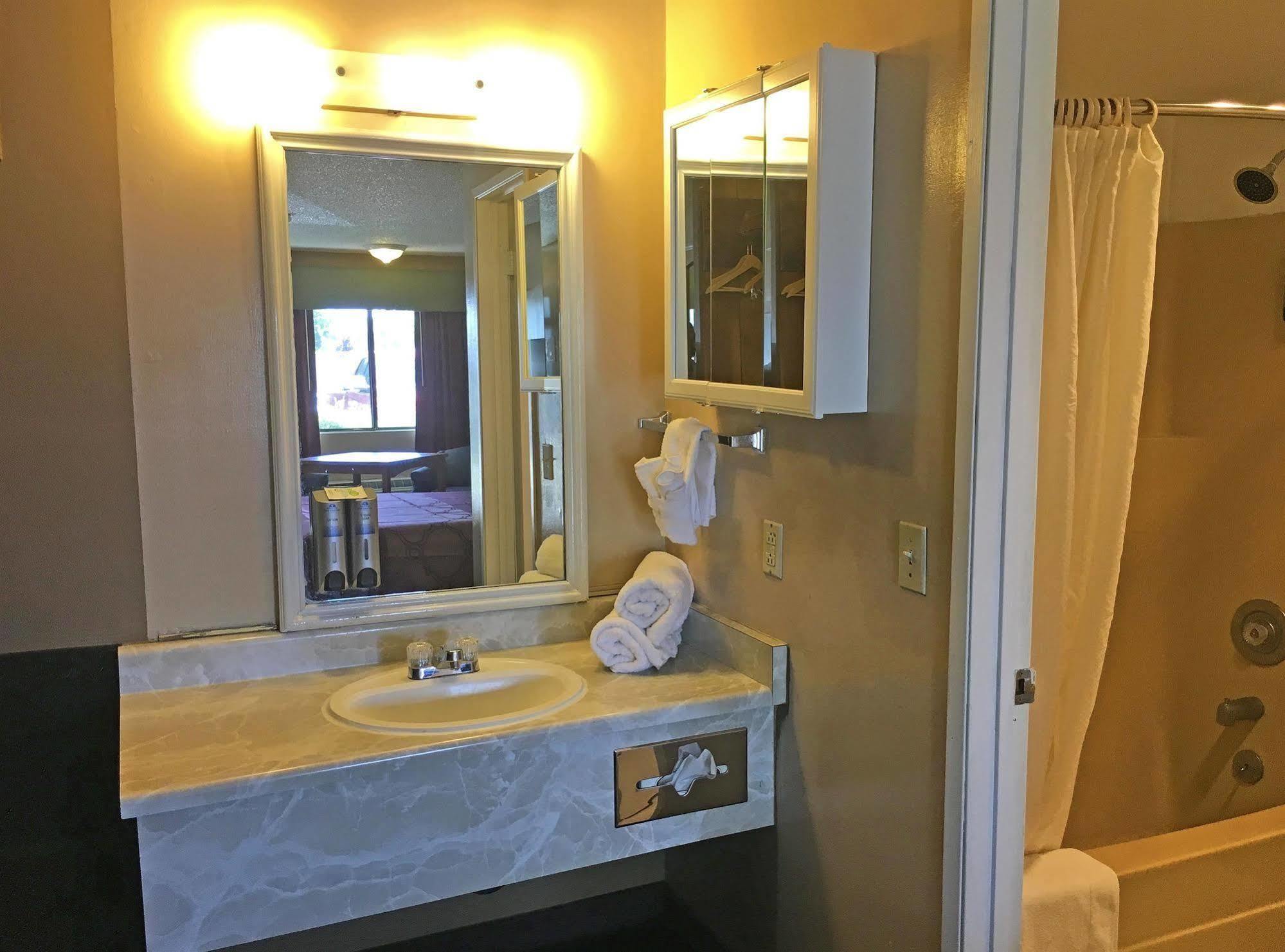 Americas Best Value Inn - Carson City Zewnętrze zdjęcie