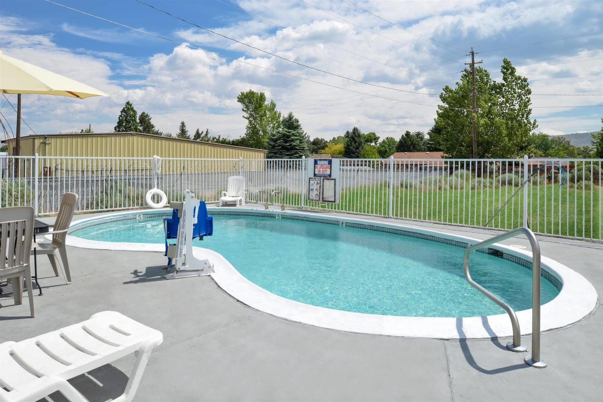 Americas Best Value Inn - Carson City Zewnętrze zdjęcie